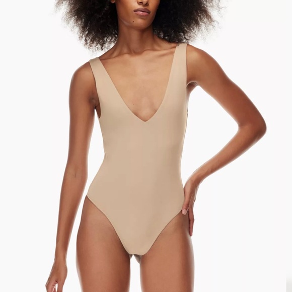 Aritzia Babaton Contour V neck Bodysuit in tan/clay - Picture 1 of 4